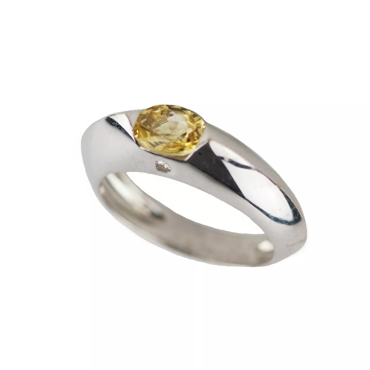 Piaget Ring In 18k White Gold Set With A Yellow Sapphire And A Diamond