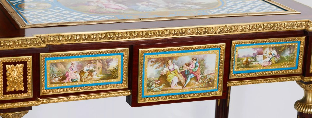 MAGNIFIQUE PETITE TABLE DE DAME AVEC PANNEAUX EN PORCELAINE DANS LE STYLE D’ADAM WEISWEILER -photo-5