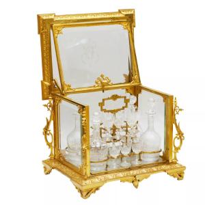 CABINET À LIQUEURS (CAVE À LIQUEURS) EN BRONZE DORÉ ET CRISTAL DANS LE STYLE NAPOLÉON III 