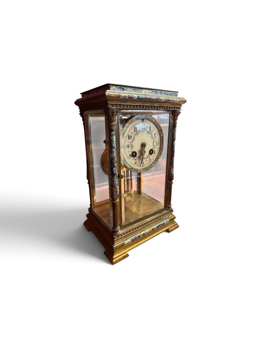 Pendule en bronze à décor d'émaux cloisonnés, fin XIXe siècle
