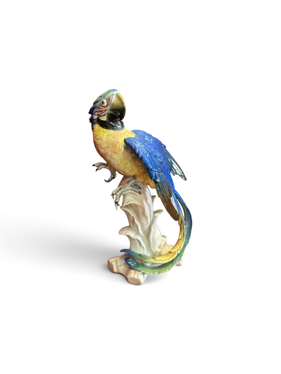 Manufacture Karl Ens - Perroquet en porcelaine émaillée, XXe siècle