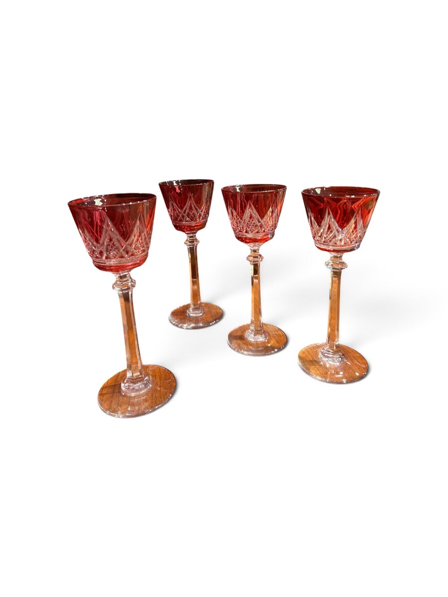 BACCARAT - Ensemble de 4 verres à vin en cristal modèle "Louvois", XXe siècle