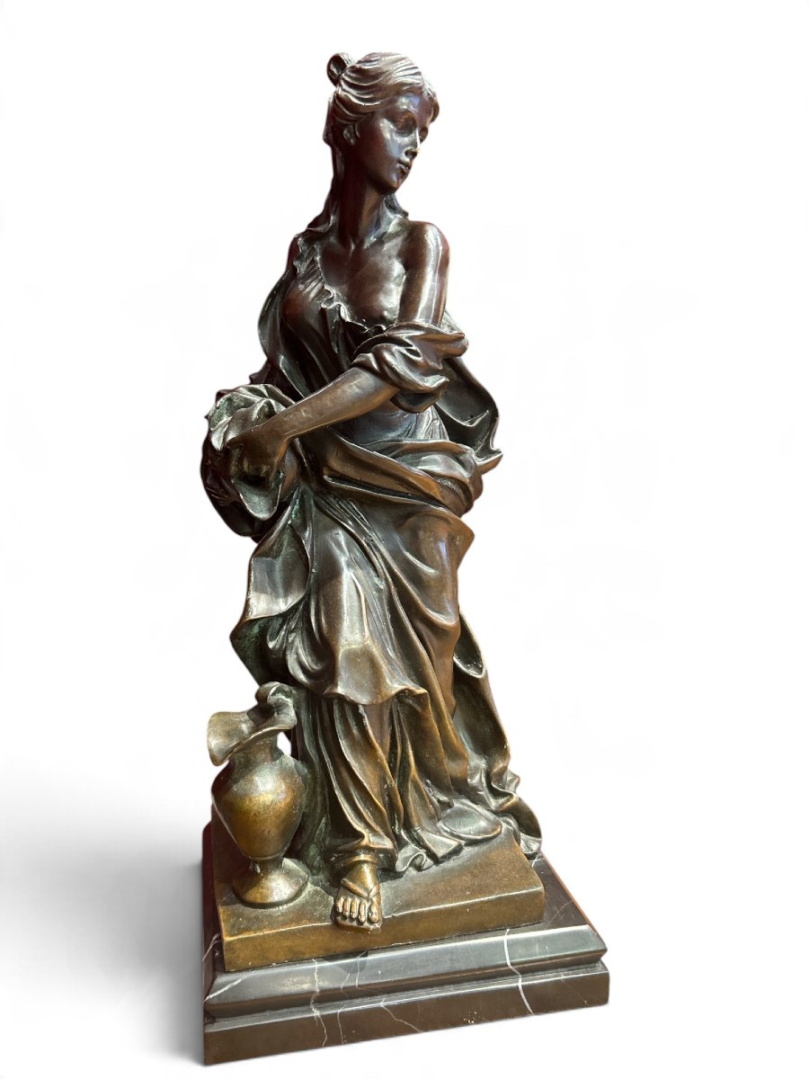 Sculpture en bronze, jeune femme drapée à l'antique, XIXe siècle