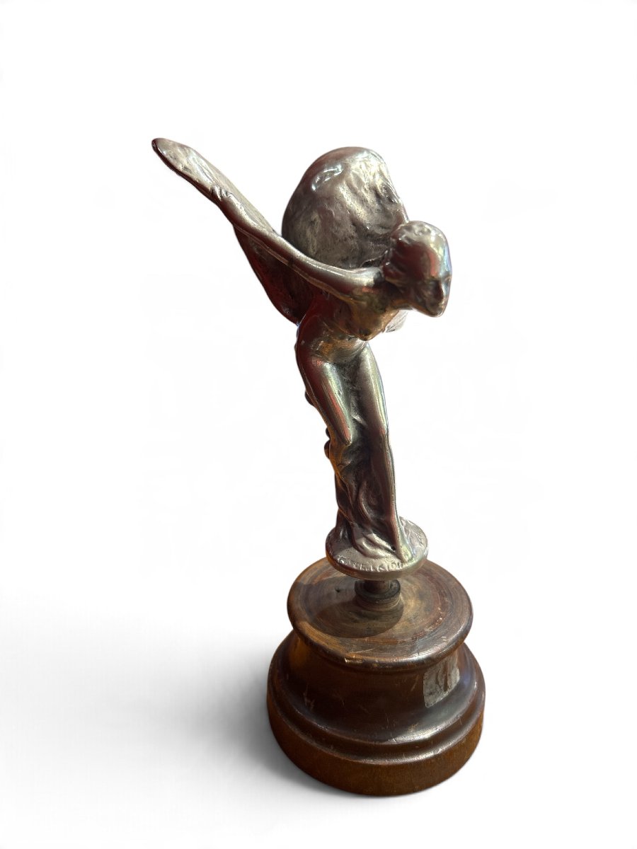 Statuette en métal argenté figurant la mascotte de radiateur Rolls Royce "Spirit of Ecstasy"-photo-2