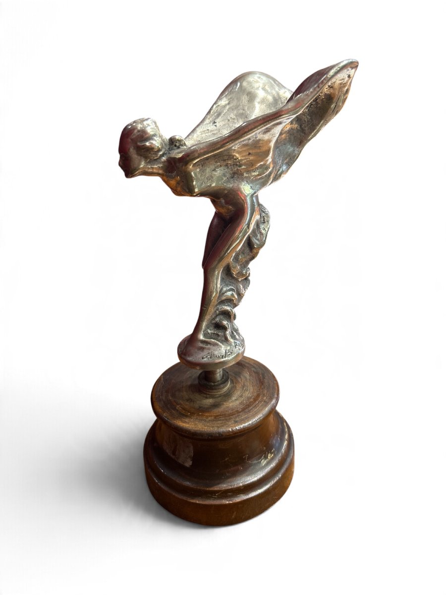 Statuette en métal argenté figurant la mascotte de radiateur Rolls Royce "Spirit of Ecstasy"-photo-3