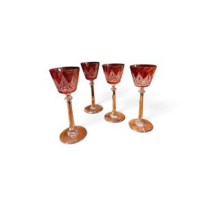 BACCARAT - Ensemble de 4 verres à vin en cristal modèle "Louvois", XXe siècle