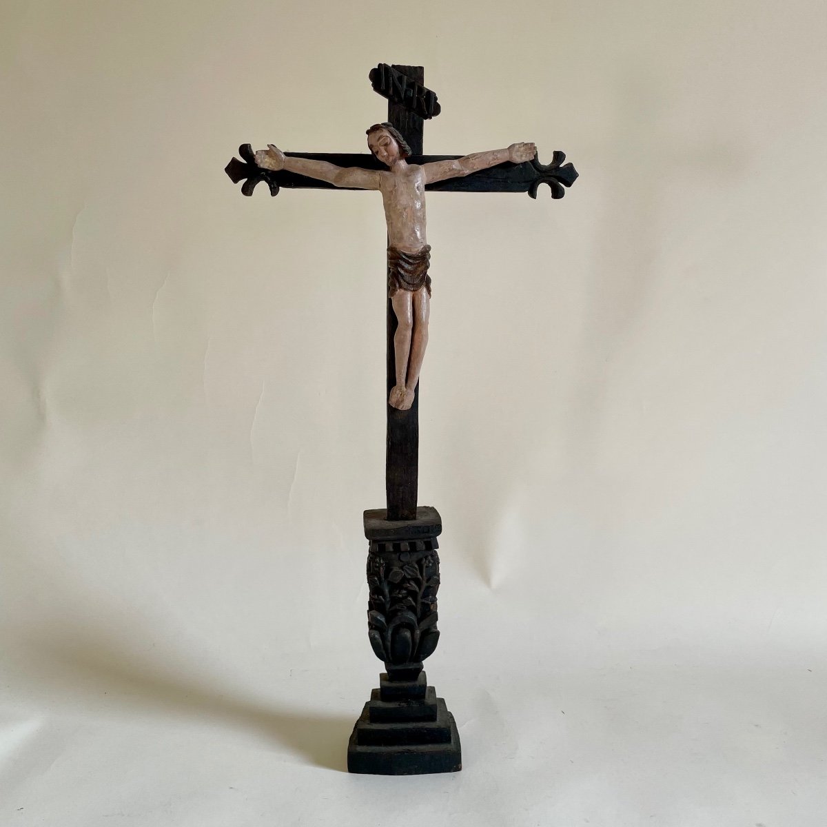 Popular Art From The 17th And 19th Century Crucifixion Carved Wood Louis XIII Period