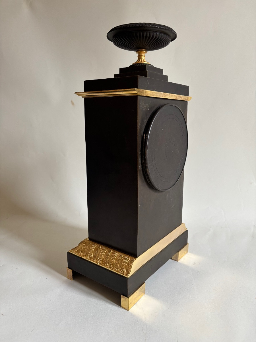 Empire Restoration Period Clock, Gilt Bronze, 19th Century, Clockmaker Mallet, Orléans Duc -photo-3
