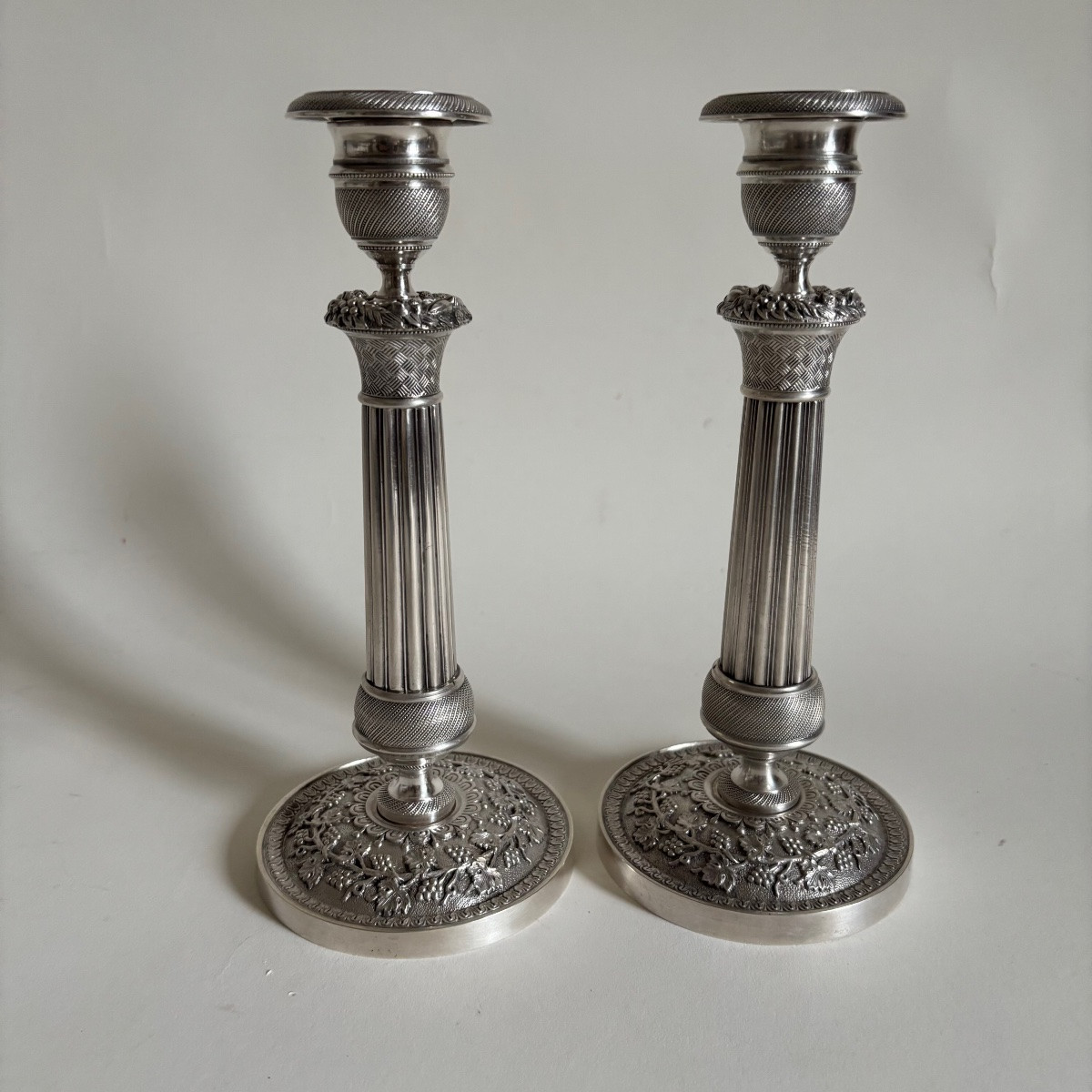 Paire  Bougeoirs Flambeaux Bronze Argenté Époque restauration Louis Philippe XIXe-photo-2