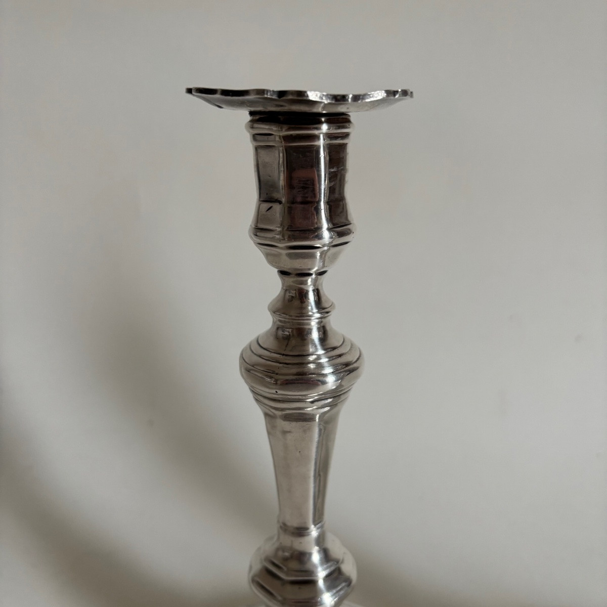 Deux Bougeoirs Flambeaux Style Louis XV Louis XVI Bronze Argenté -photo-2