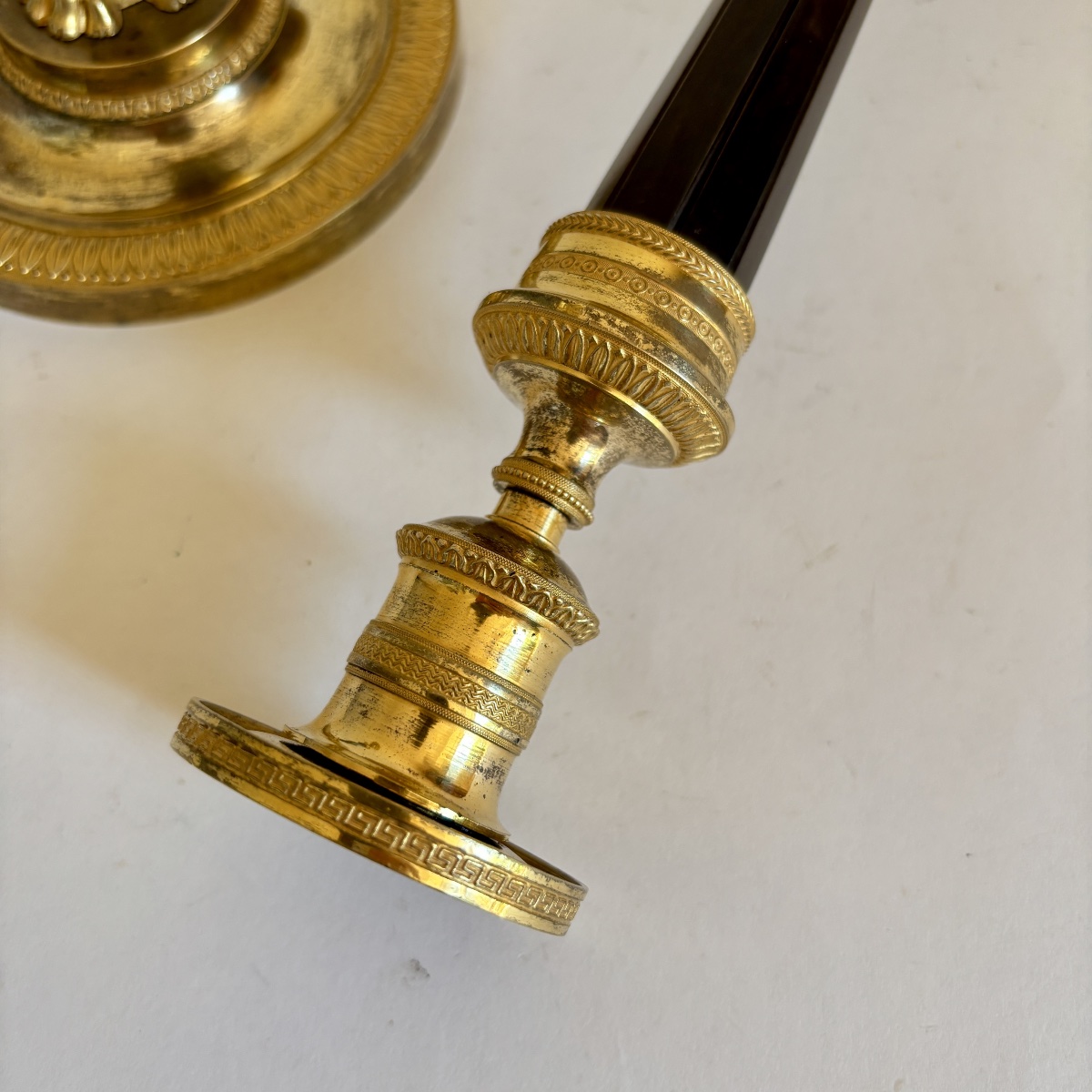 Ravrio Pair Of Empire-style Candlesticks, Early 19th Century, Gilded Bronze -photo-1