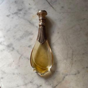 Objet De Vertu : Flacon à sels En Cristal Et Vermeil, époque XIXème Siècle 