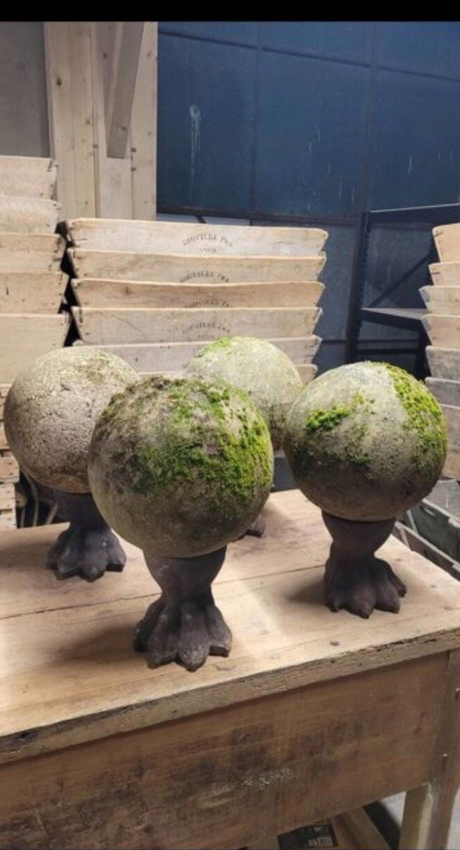 Pieds Pattes De Lions En Fonte Avec Boules En Béton De Jardin Ancien -photo-5