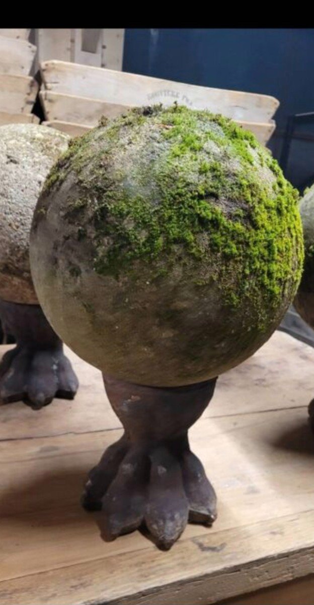 Pieds Pattes De Lions En Fonte Avec Boules En Béton De Jardin Ancien -photo-8