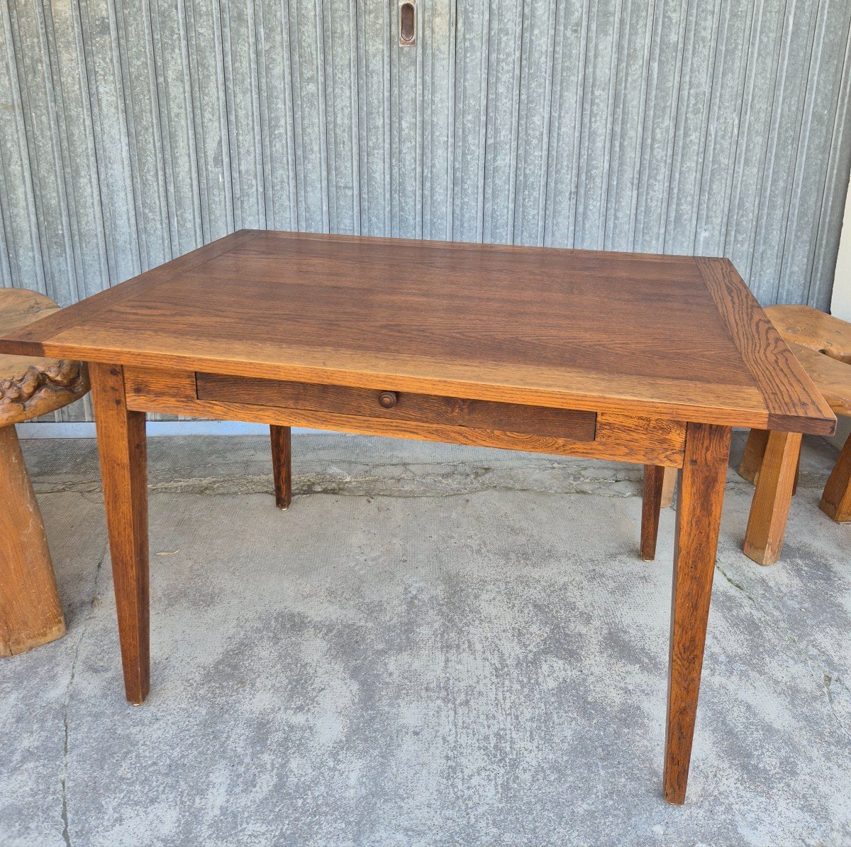 Beautiful Rustic Farmhouse Table In Solid Oak, Quality Manufacturing From The 1950s.