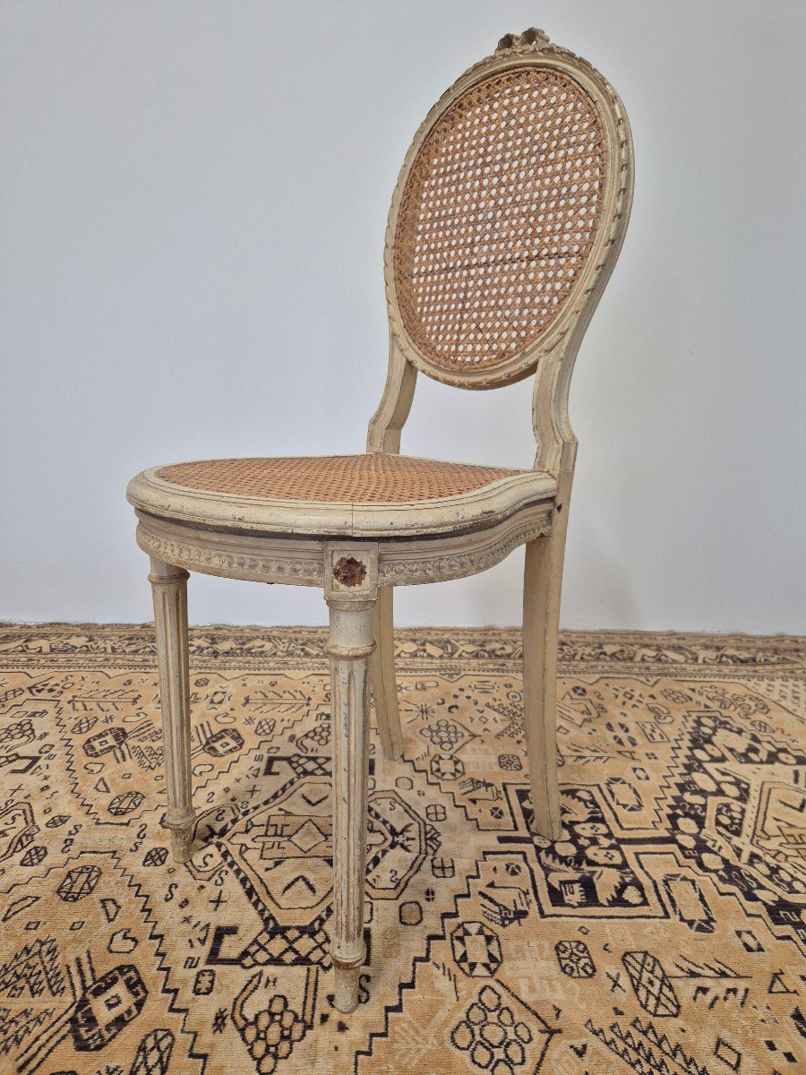 Louis XVI Style "medallion" Chair, Richly Decorated And Sculpted.-photo-2