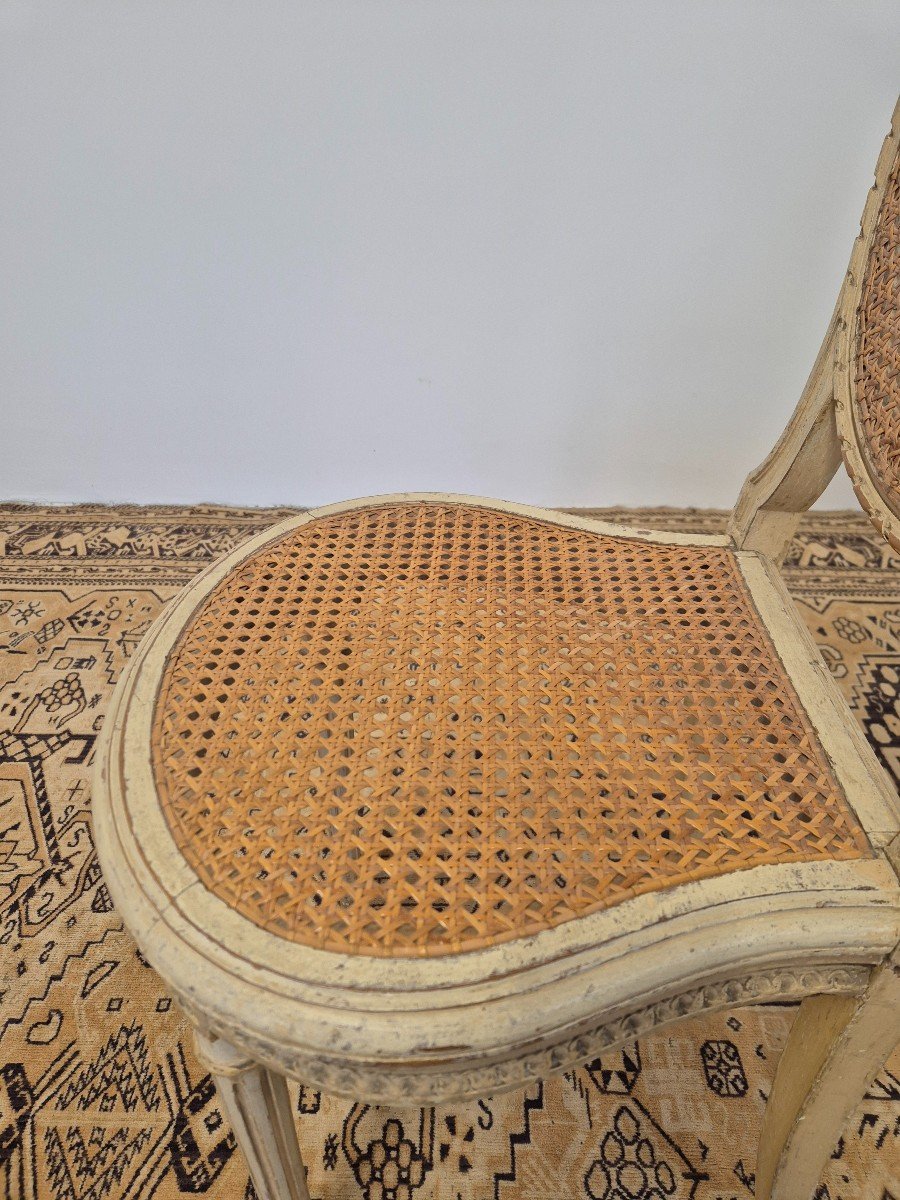 Louis XVI Style "medallion" Chair, Richly Decorated And Sculpted.-photo-4