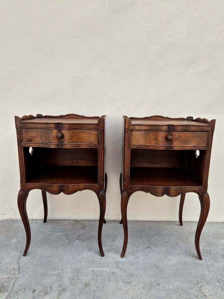 Paire de tables de nuit/chevets style Louis XV en Merisier massif 19éme -photo-4