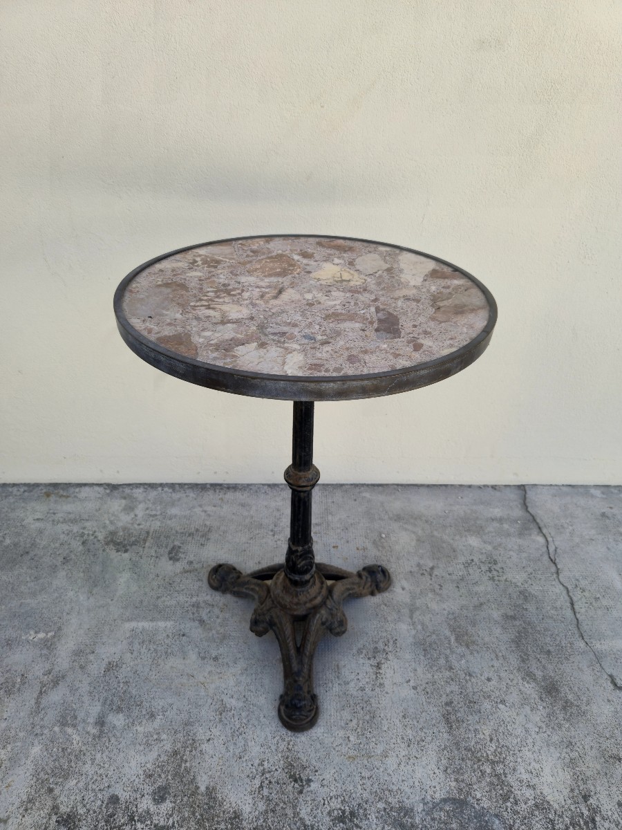 Pedestal Table For Restaurant Bistros With Lion's Paws In Cast Iron And Marble 