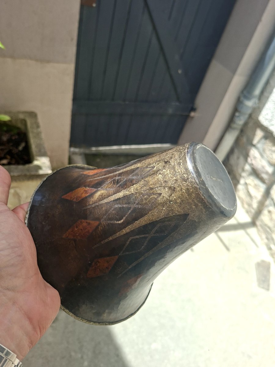 Claudius Linossier Rare Vase en cuivre martelé en Dinanterie d'époque Art déco signé -photo-4