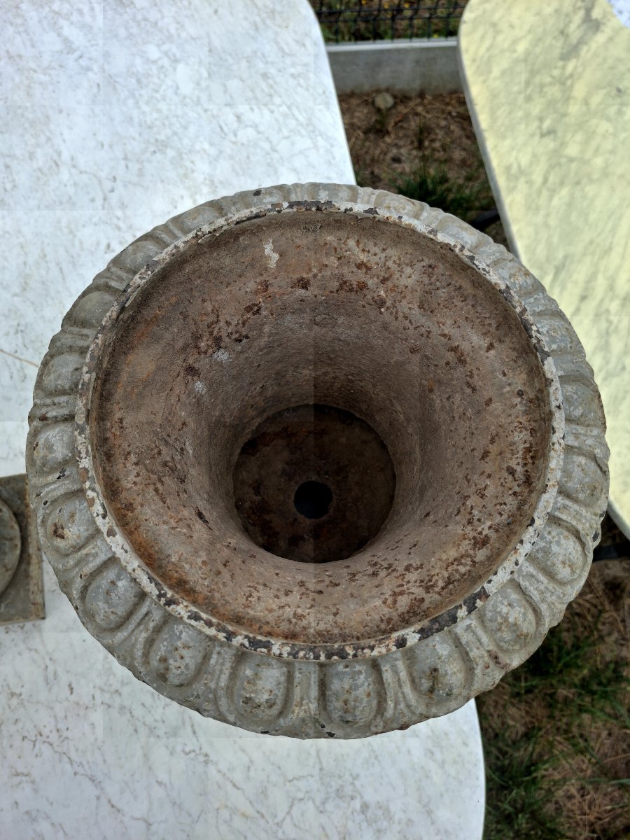 Paire de vases Médicis en fonte d'époque 19éme de Maison Bourgeoise -photo-3