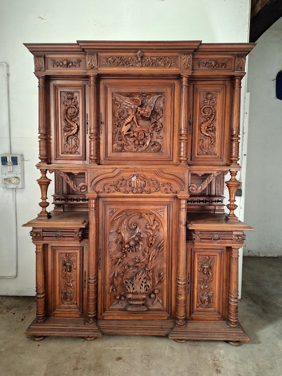 Two-piece Sideboard In Carved Walnut, Henri II / Neo-renaissance Style, 19th-century Piece 