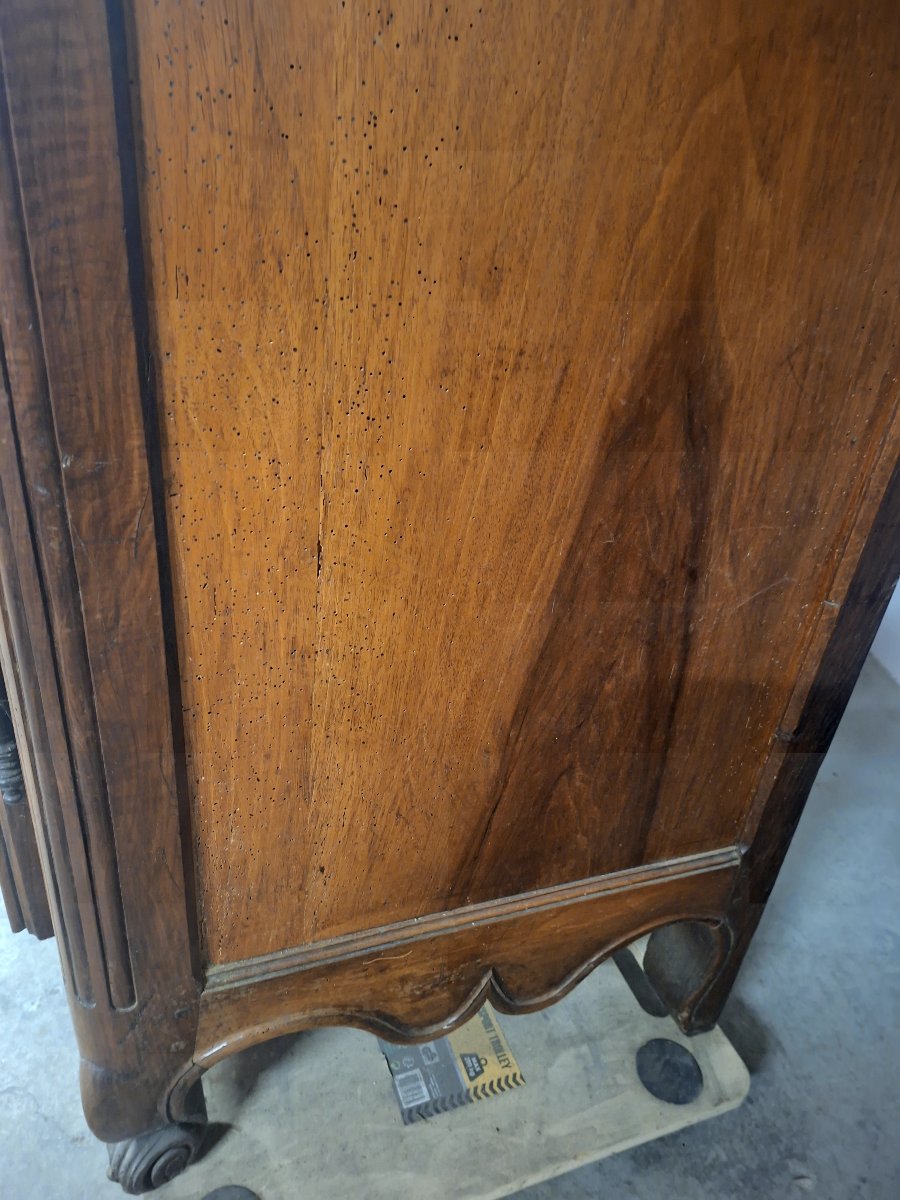 18th-century Louis XV-style Cabinet In Rustic, Country-style Solid Walnut -photo-8
