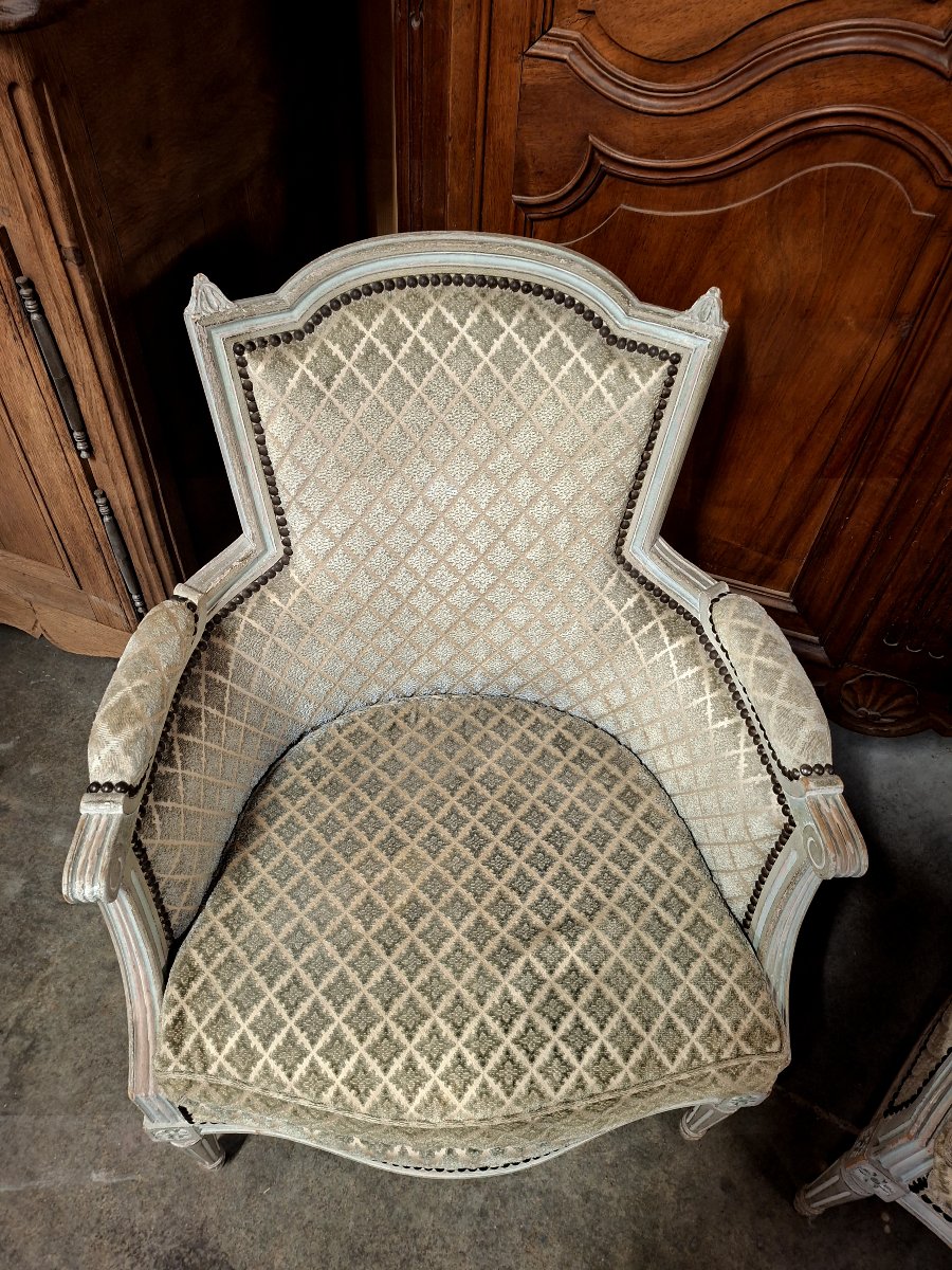Paire de Fauteuils Bergères cabriolet style Louis XVI patiné ancienne -photo-3