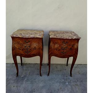 Paire de tables de nuits chevets en marqueterie style Louis XV en bois de rose 
