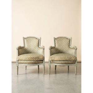 Paire de Fauteuils Bergères cabriolet style Louis XVI patiné ancienne