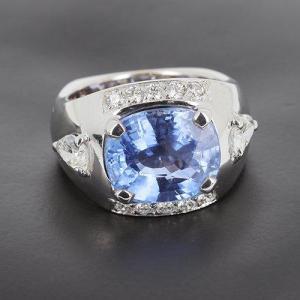 Ring In White Gold 750 ‰ Cushion-cut Unheated Ceylon Sapphire And Diamonds- B10523