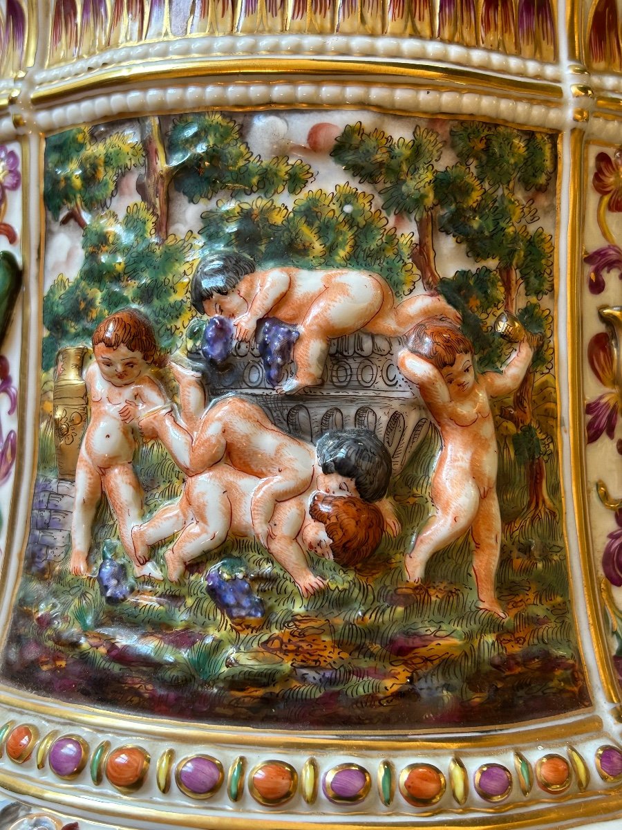 Pair Of Capodimonte Porcelain Planters From The 19th Century.-photo-2