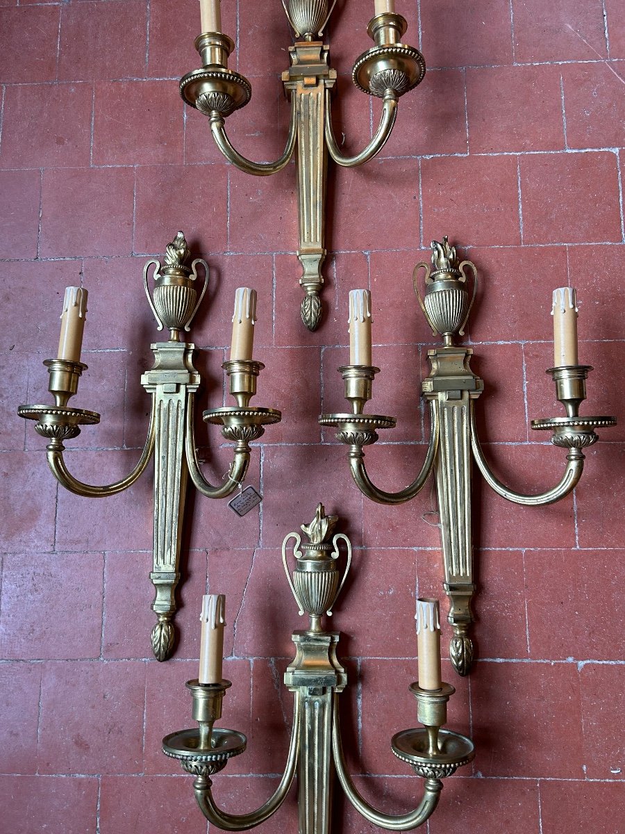 Suite Of 4 Large Louis XVI Style Sconces In Gilt Bronze -photo-2