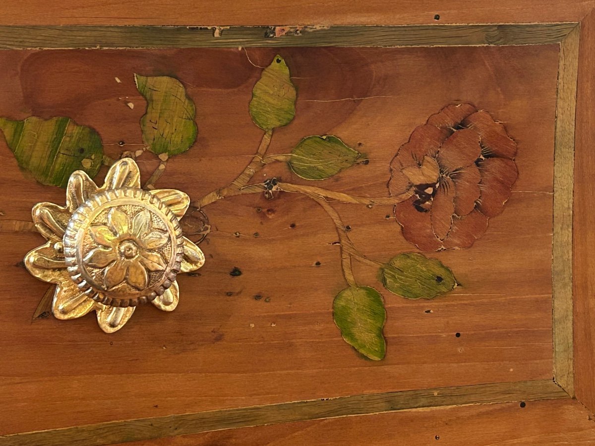 Commode Sauteuse  Provinciale En Merisier Marquetée De Fleurs D’époque XVIIIe.-photo-3