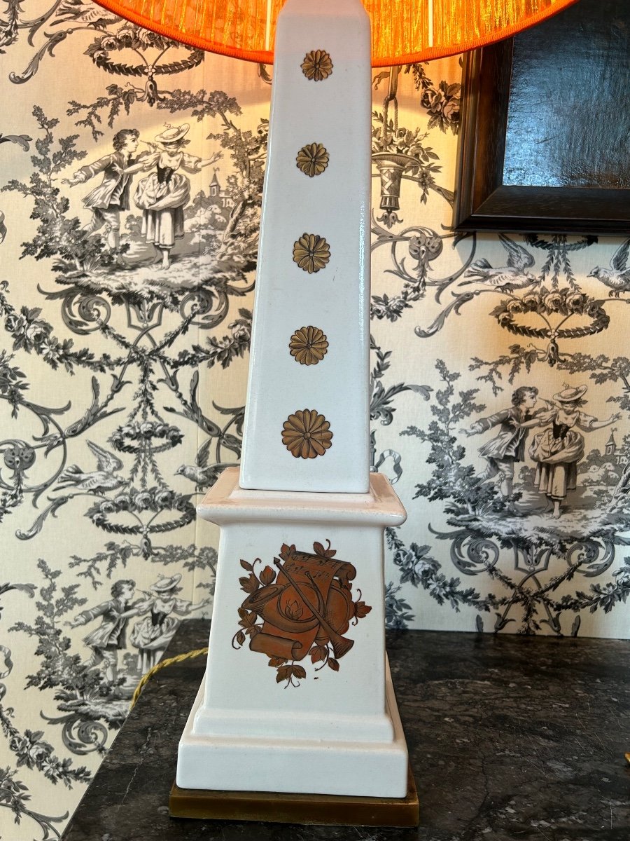 Pair Of Pyramidal Porcelain Lamps, In The Style Of Fornasetti, Circa 1940.-photo-3