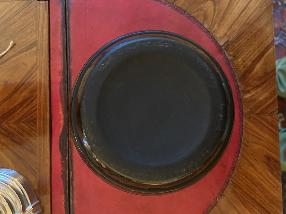 Vase noir d’époque Art-Déco en verre moulé pressé signé CÉSARI -photo-2