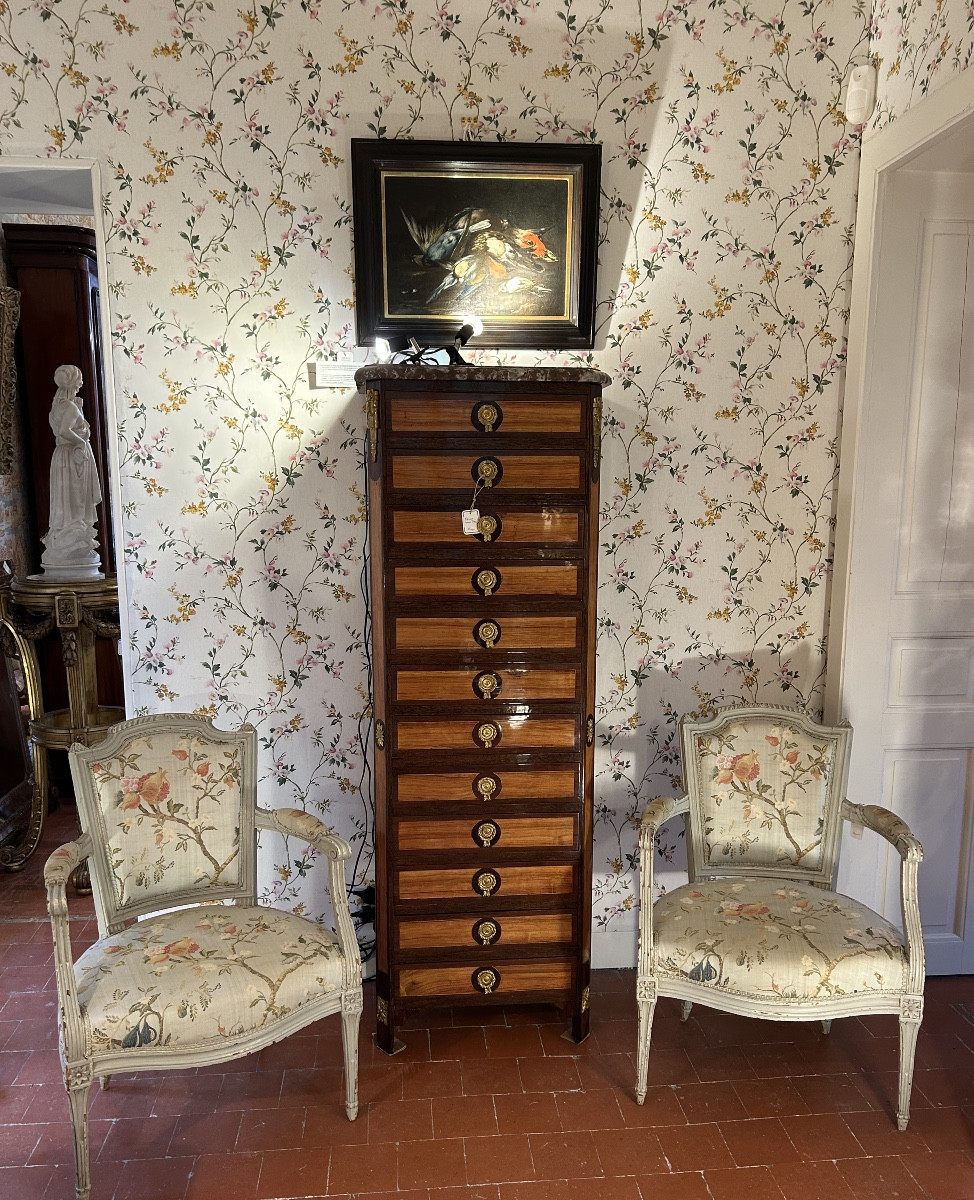 Grand chiffonnier colonnaire en marqueterie d’époque Louis XVI-photo-8