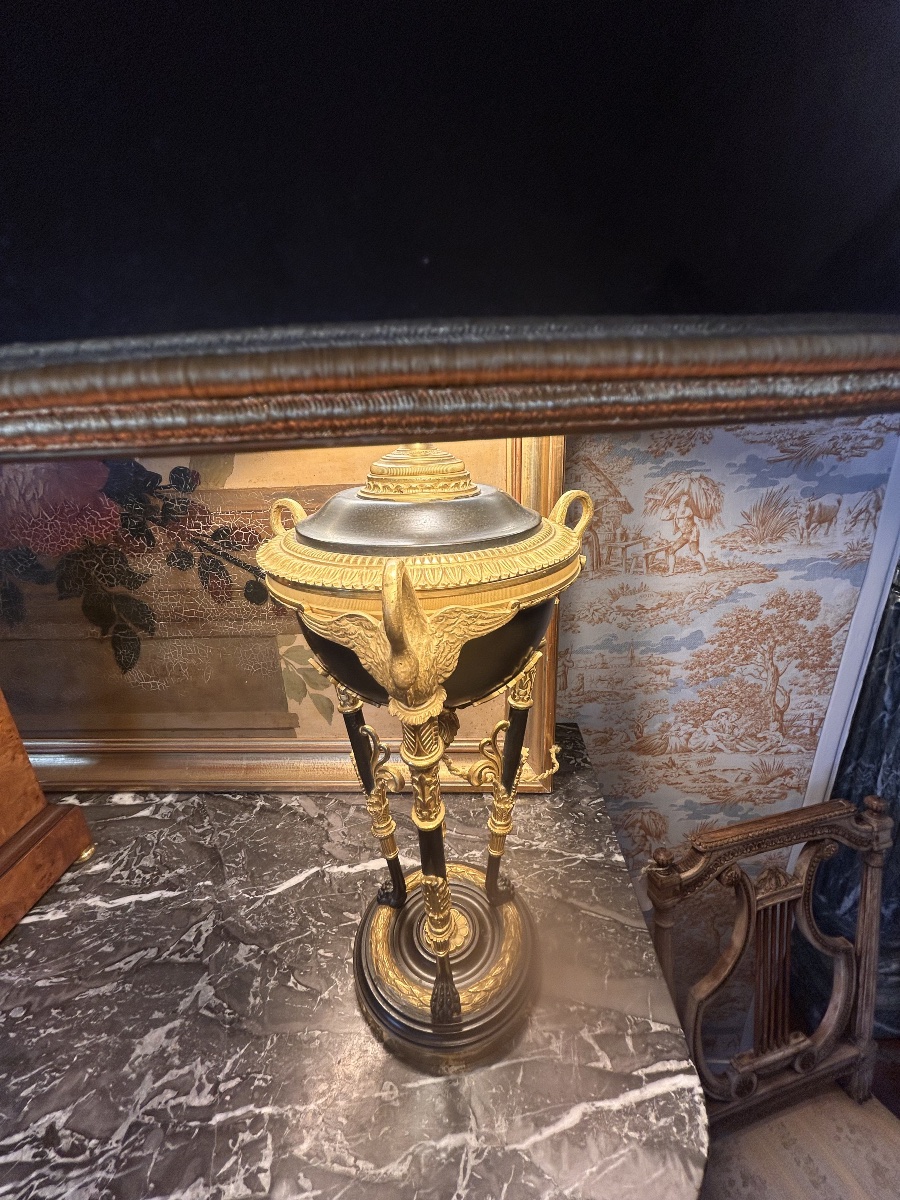 Empire-style Athenian Lamp In Gilded Bronze -photo-3