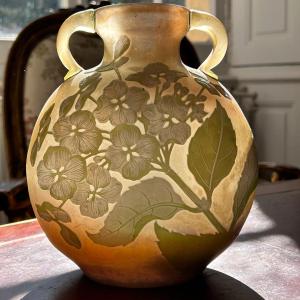 émile Gallé Gourde-shaped Vase With Hydrangea Décorations 