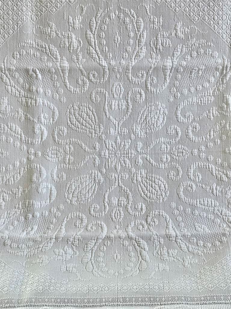 Cotton Piqué Quilt - Provençal Blanket With Lily And Acanthus Decor - Late 19th Century-photo-1