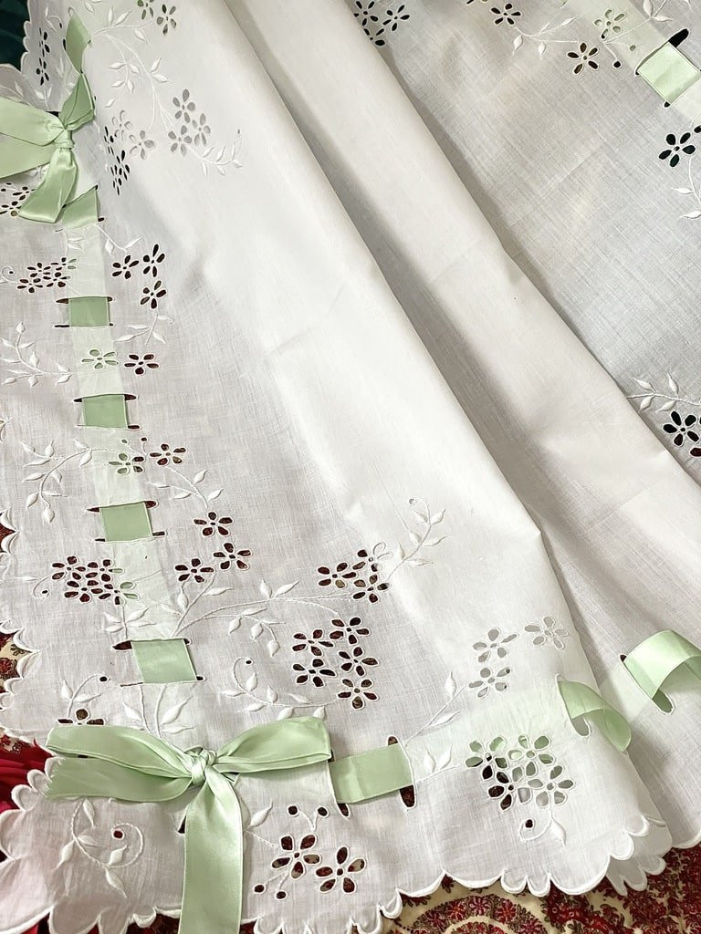 Antique Cradle Cover - Scalloped Edges, Water Green Ribbon, Fine Embroidery - 20th Century-photo-1