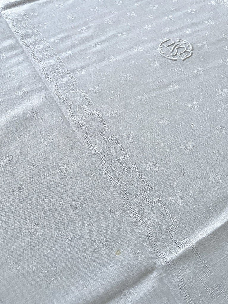 Grande nappe ancienne en Damas de lin - Double monogramme PB -  Frises Fleurs Guirlandes -photo-3