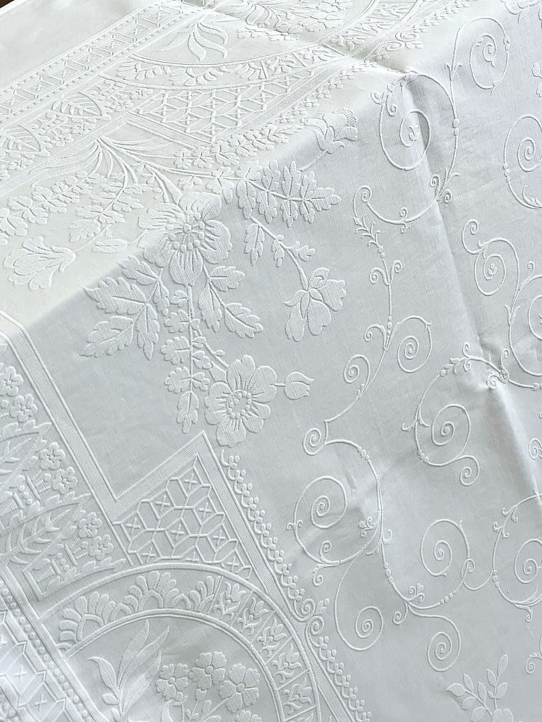 Grande couverture de mariage en piqué de coton Doublement  chiffrée DD - Epoque Napoléon III -photo-2