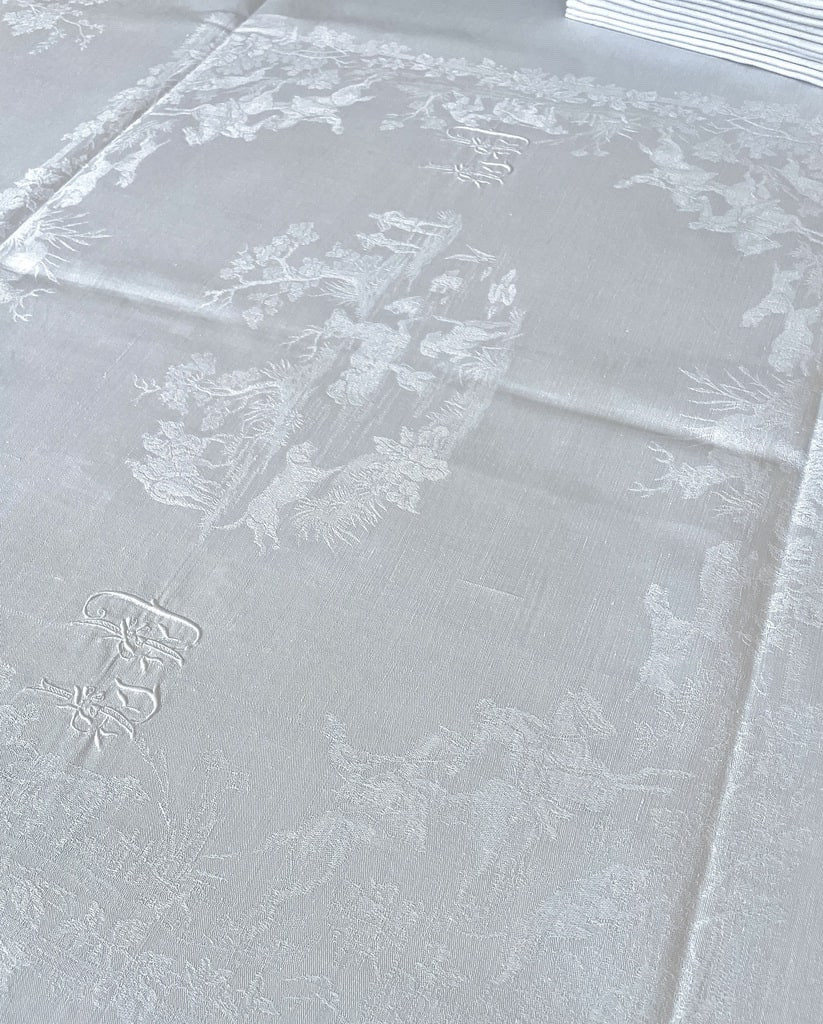 Service de table en lin damassé - Scènes de chasse  à courre  - Nappe + Serviettes 12 couverts -photo-3
