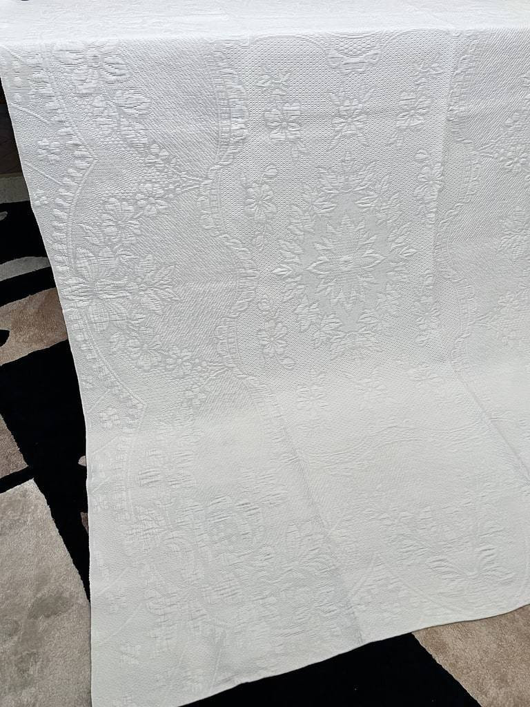 Petite couverture ou courte pointe en piqué de coton - Marseille - Provence - Vers 1900-photo-2