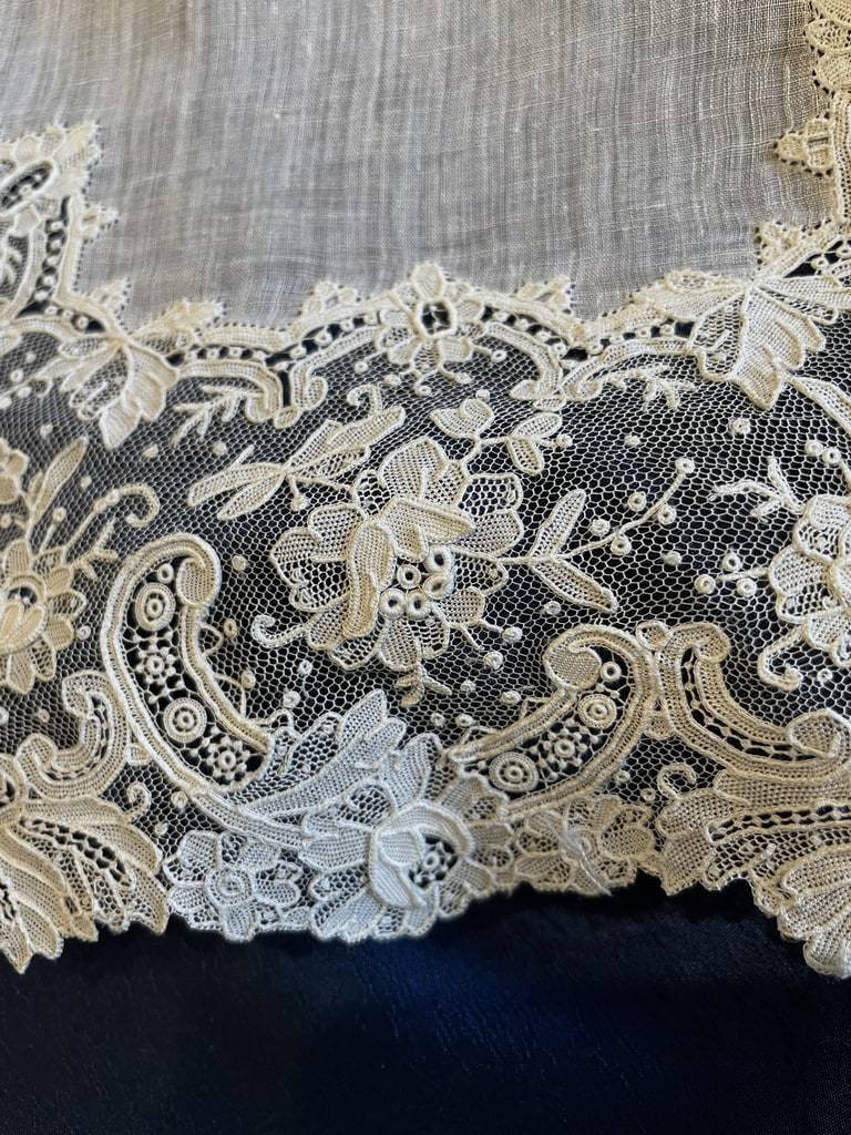 Mouchoir de Mariage fin XIXe - Dentelle à l'aiguille - Point de gaze Bruxelles - Linge ancien -photo-2