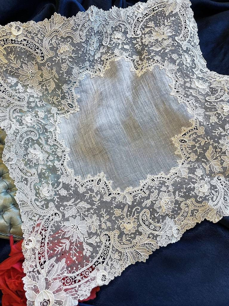 Mouchoir de Mariage fin XIXe - Dentelle à l'aiguille - Point de gaze Bruxelles - Linge ancien 