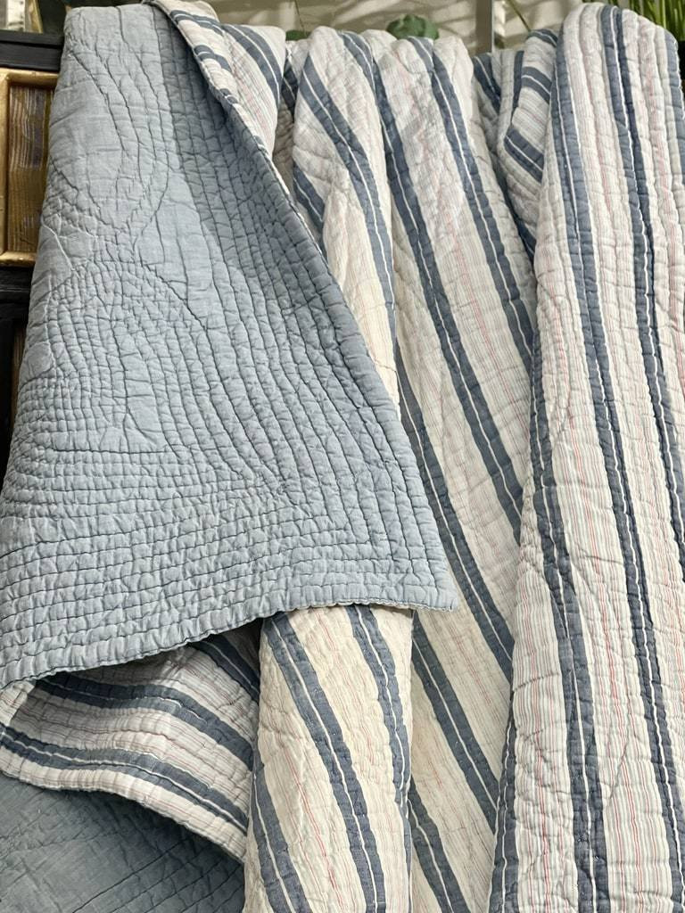 Marseille Quilted Blanket - Double-sided In Striped Cotton And Plain Blue - Antique Linen-photo-8