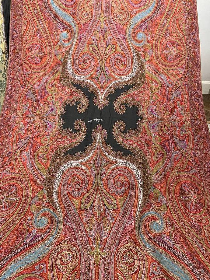 Châle long avec coffret - Signature et marque du châlier - Tissage au lancé découpé - Vers 1860-photo-4