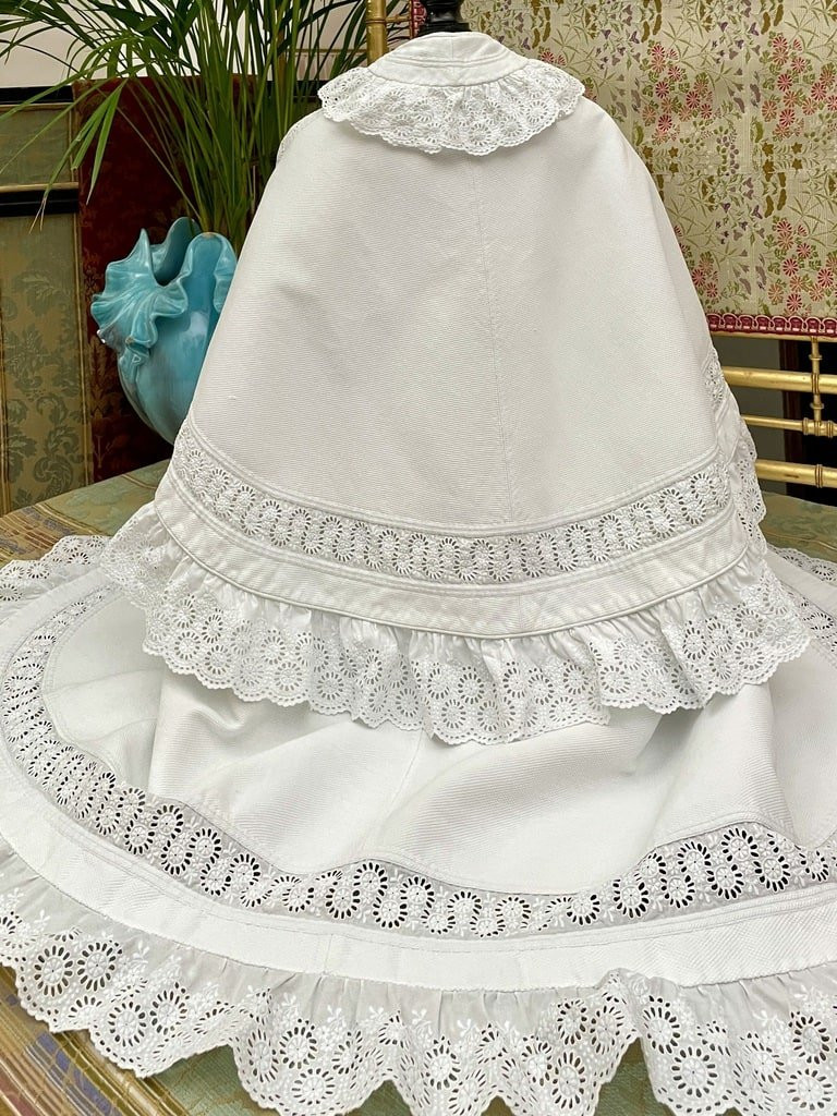 Manteau Cape de Baptême en Piqué de Coton - Volant et entre-deux en Broderie Anglaise - XIXème-photo-3